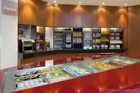 Holiday Inn Express London City, An Ihg - 8