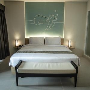 Tiras Patong Beach - 30