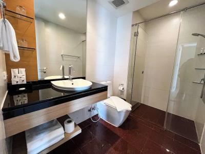 Urbana Sathorn, Bangkok - 111