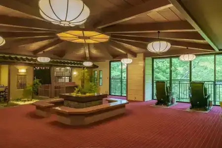 Yamanaka Onsen Hanatsubaki - 1