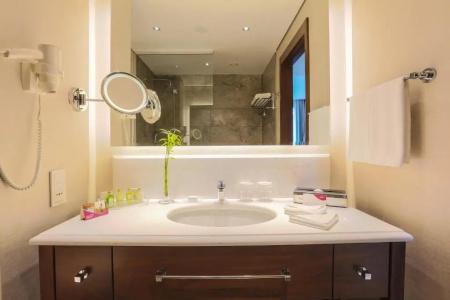 Crowne Plaza Istanbul Oryapark, An Ihg - 41