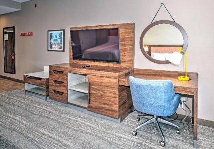 Hampton by Hilton - 65
