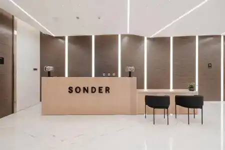 Sonder Downtown Towers - 12