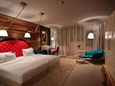 Graffit Gallery Design - 44