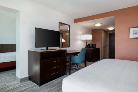 Hilton Garden Inn Oceanfront - 90