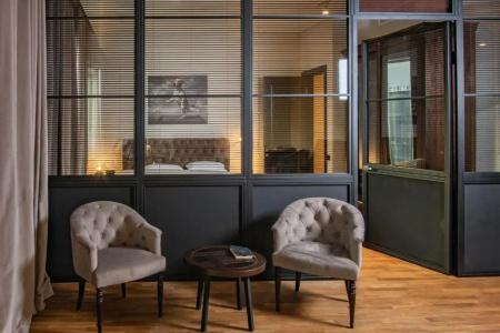 Apart by Parmigiano Group - 24