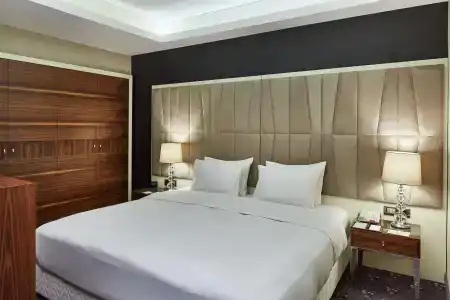 DoubleTree by Hilton Izmir - Alsancak - 3