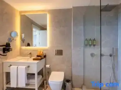 Nirvana Cosmopolitan - 69