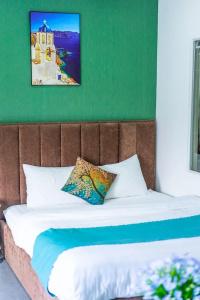 Ngan Pho Studio & - 138