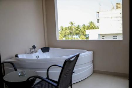 Triton Beach & Spa - 49