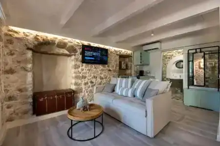 The Well Parga - 69