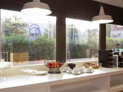 ibis budget Montpellier Sud Près d'Arènes - 29
