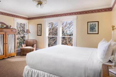 Centrella, a Kirkwood Collection - 32