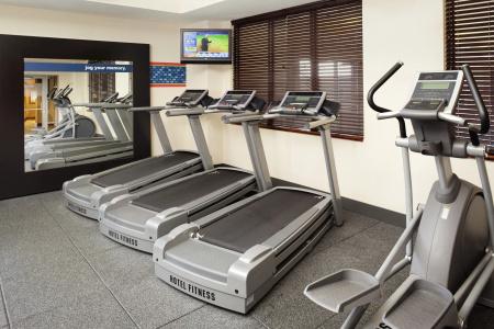 Hampton Inn - Hills - 18