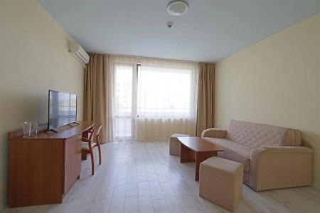 Perla Plaza - 18