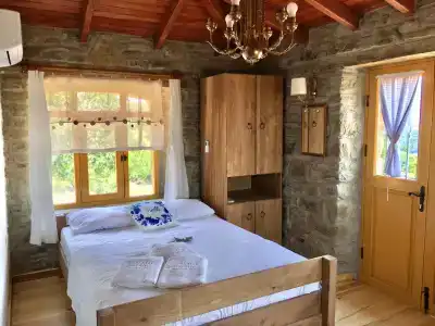 Sari KeÇİ TaŞ Otel - 1