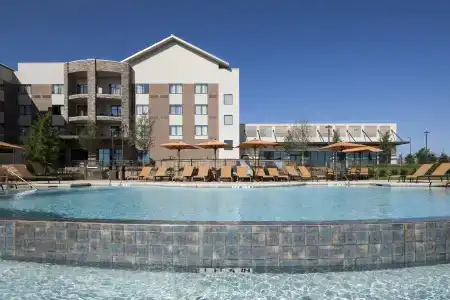 Courtyard by Marriott Alliance Town Center - 18
