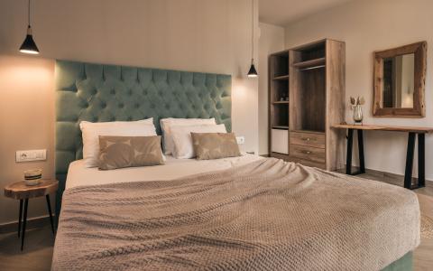 Aeolos Boutique and Suites - 2