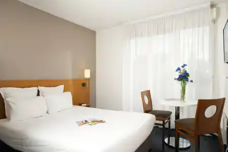 Séjours & Affaires Paris-Nanterre - 13