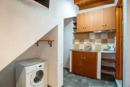 Kontaratos Studios & - 180