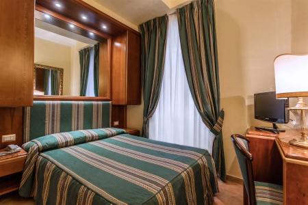 Raeli Noto - 2