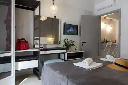Loc Hospitality Urban Suites - 38