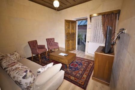 Elvan Cave House - 82