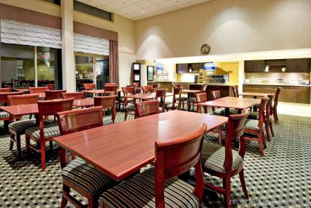 Holiday Inn Express and Suites, an IHG - 20