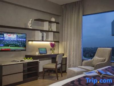 Ascott Raffles City - 101