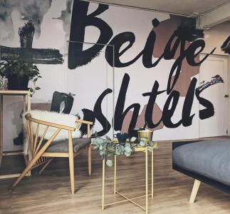 Beige Poshtels + Netflix - 20
