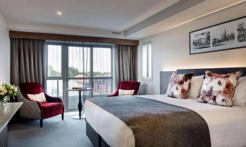 Rydges Latimer - 76