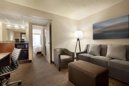 Embassy Suites by Hilton Will Rogers Airport - 5