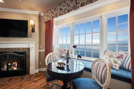 Spindrift Inn - 61
