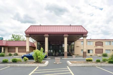 Rodeway Inn Airport - 25