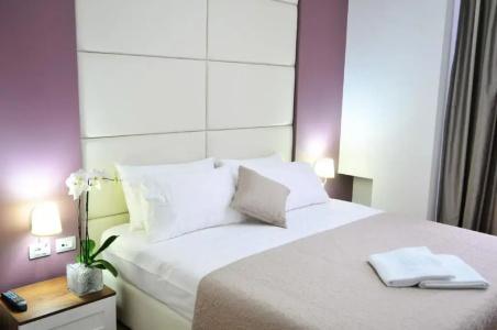 Golden City & Spa - 41