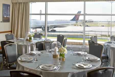 Renaissance Concourse Atlanta Airport - 22