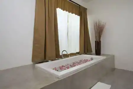 Bunwin Boutique - 16
