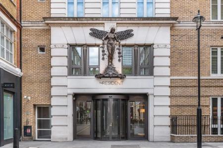The Resident Soho - 31