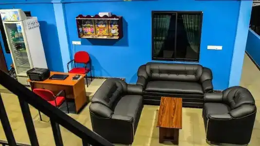 OYO 570 Pp Rest Guest House - 12