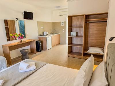Athina - 1