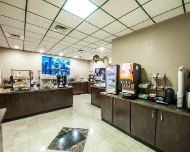 Clarion Inn & Suites Miami International Airport - 26