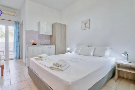 Pavlos Place - 150
