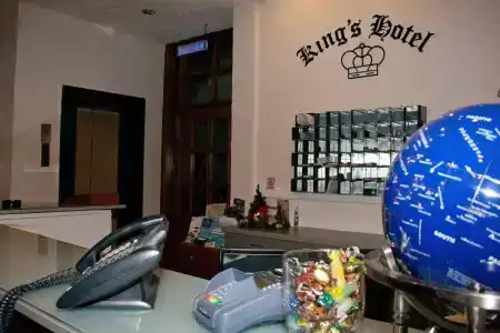 King's - 14
