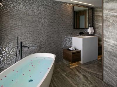 Mercure Larnaca Beach - 13