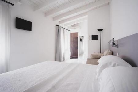Casa Fola - City Centre Rooms - 40