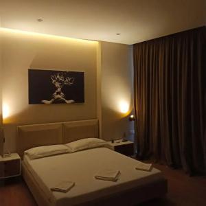 Star astir - 12