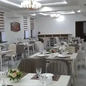 Everest Plaza - 17