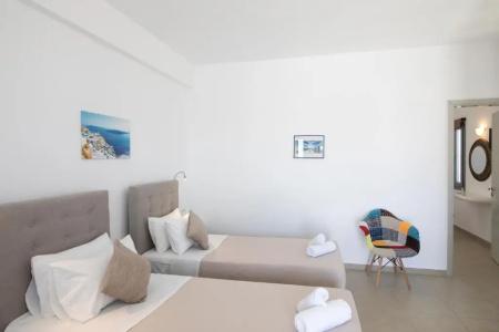 Thira's Dolphin - 100