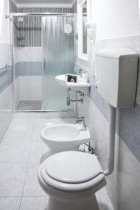 Vittoria Guest House Salerno - 89