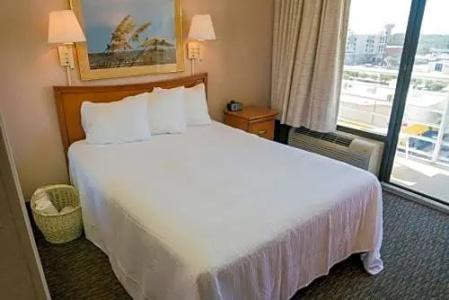 Four Sails Resort - 73